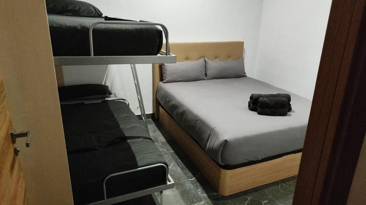 Beautiful Appartment In Martorell Luaran gambar